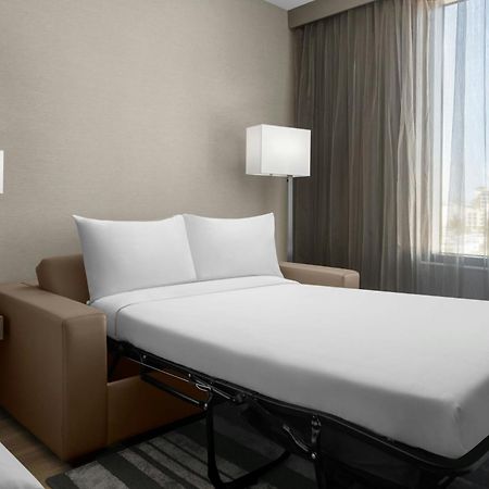 Ac Hotel By Marriott Miami Dadeland Glenvar Heights Exterior photo