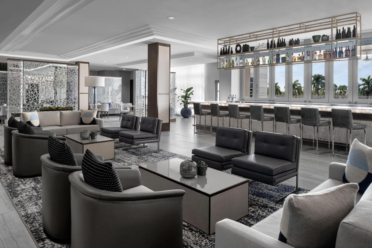Ac Hotel By Marriott Miami Dadeland Glenvar Heights Exterior photo