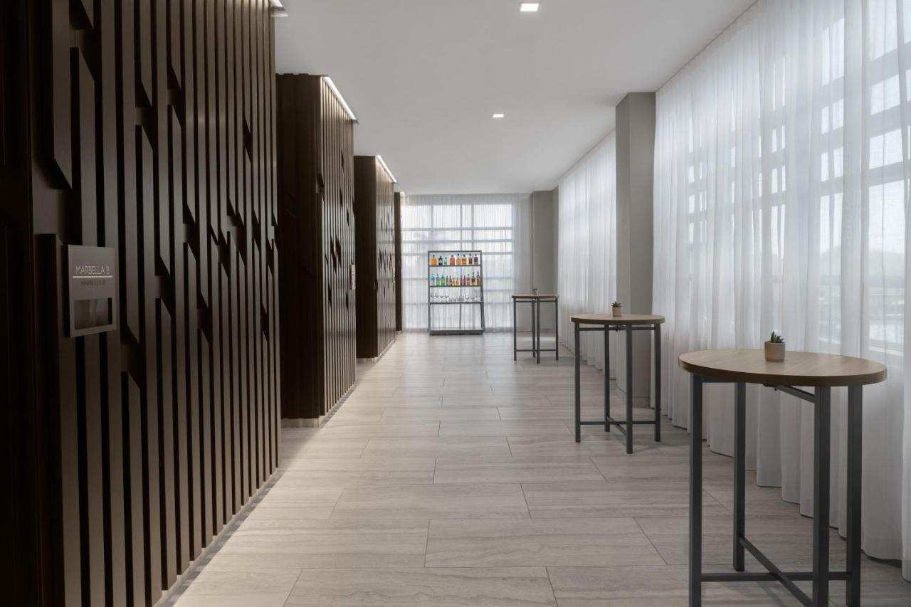Ac Hotel By Marriott Miami Dadeland Glenvar Heights Exterior photo